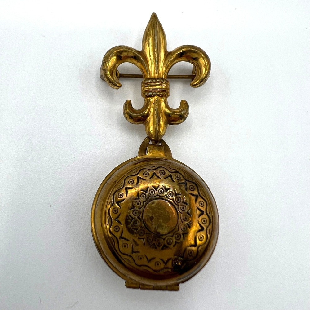 Vintage Fleur De Lis Locket Brooch Gold Tone Round Dangle Photo Sweetheart